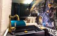 Toilet Kamar 5 Playhaus Thonglor