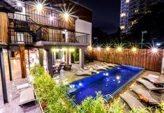 สระว่ายน้ำ 2 Lap Roi Karon Beachfront