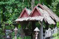 Lobby Tree Tops River Huts