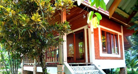 ภายนอกอาคาร 2 Nung House Khao Sok