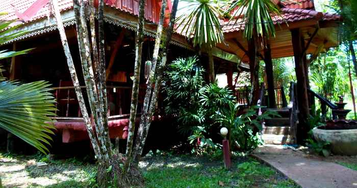 พื้นที่สาธารณะ Nung House Khao Sok