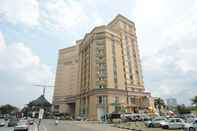 ภายนอกอาคาร Imperial Riverbank Hotel Kuching