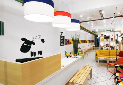 Lobby To Zleep Hotel Khoalak