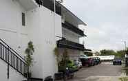 Exterior 3 Madina Guest House Palangkaraya