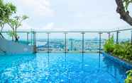 Swimming Pool 5 Icon 56 Apartment