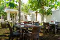 Bar, Cafe and Lounge Bali Taman Sari Villas and Resto