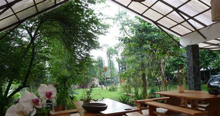 Lobby Ronia Mountain Villa Lembang