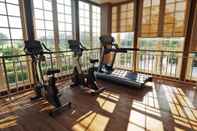 Fitness Center Autumn ByFavstay