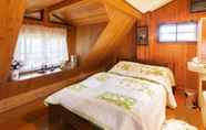 Bilik Tidur 6 Little Garden Cottage ByFavstay