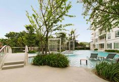 Swimming Pool 2 Summer ByFavstay
