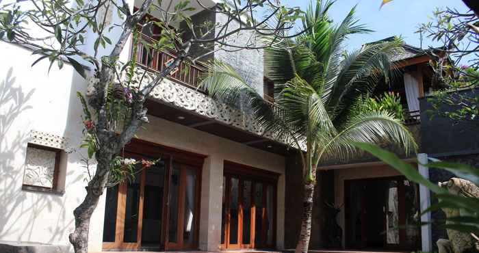 Exterior Lamin Etam Saba Villa