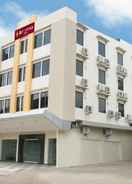 EXTERIOR_BUILDING Hotel Aroma Inn Pontianak