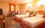 Kamar Tidur 5 13 Coins Airport Grand Resort