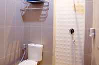 Toilet Kamar Hotel DMadinah Inn Gentan