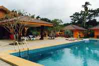 Lobi All Times Pool Villa