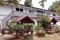 Exterior Roongarun Resort