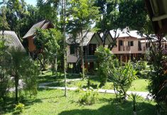 외관 2 Khao Sok Jungle Huts Resort