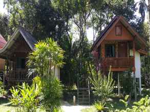 ภายนอกอาคาร 4 Khao Sok Jungle Huts Resort