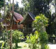 Kamar Tidur 7 Khao Sok Jungle Huts Resort