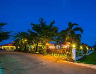 Bangunan 2 Starlight Beach Resort