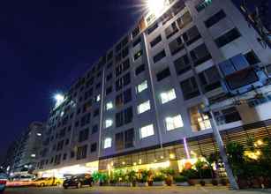 Exterior 4 Centric Place Hotel