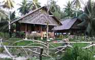 ภายนอกอาคาร 2 Mentawai Ebay Playground Surfcamp