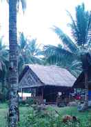 EXTERIOR_BUILDING Mentawai Ebay Playground Surfcamp