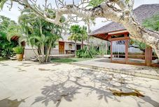 Bên ngoài Chloe Villa