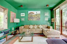 Phương tiện giải trí Chloe Villa