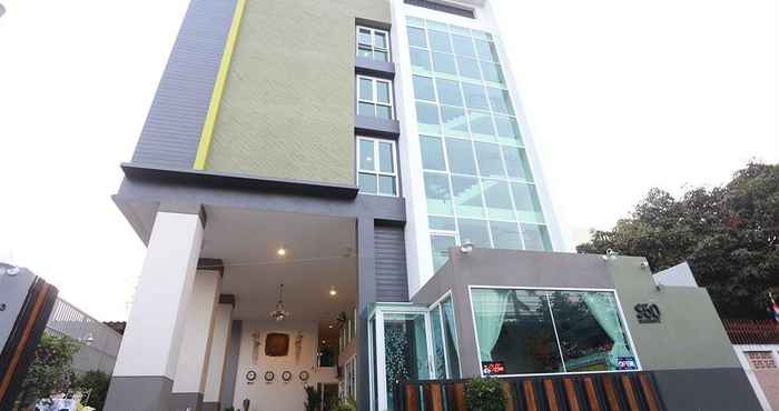 Bên ngoài S50 Sukhumvit Hotel