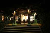 Lobby Niramaya Villa & Wellness