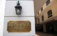 ภายนอกอาคาร 6 Romance Hotel Srinakarin