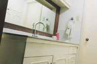 Toilet Kamar Cebu Urban Garden Bed and Breakfast