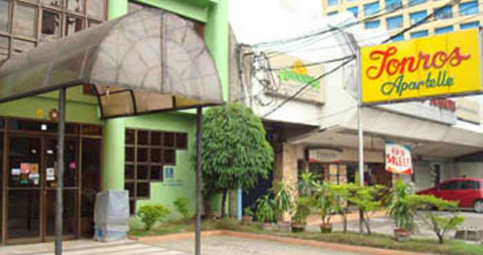 Bangunan Tonros Apartelle