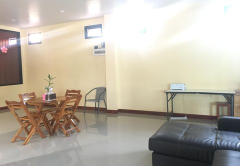 Lobby Baan Mantana Amphawa
