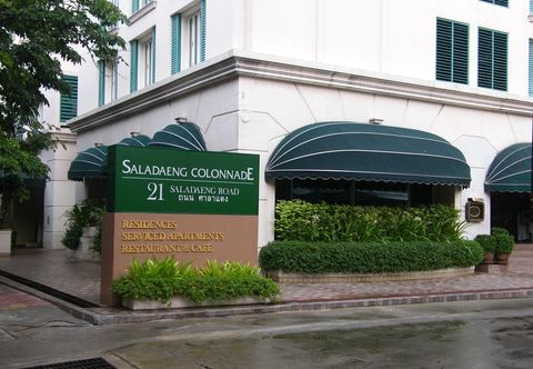 外観 Saladaeng Colonnade