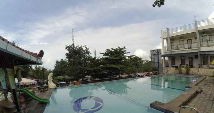 Swimming Pool Bumi Nusantara Hotel Pangandaran