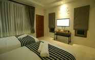 Kamar Tidur 3 Koh Ngai Paradise Beach Resort