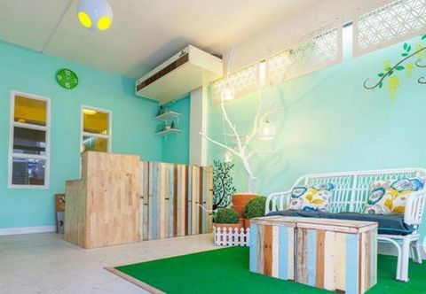 Lobby Kamin Bird Hostel