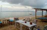 Atraksi di Area Sekitar 3 The White Pearl Beach Club