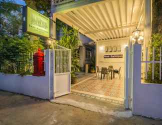 Lobby 2 Baankachitpan Bangkok Hostel