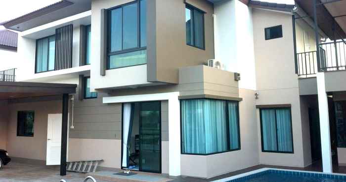 ภายนอกอาคาร Villa Vararom Premium Sala-Klang