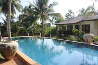 Lobby Blue Coconut Residence