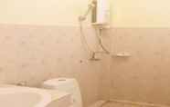 Toilet Kamar 7 Wattanawan Resort