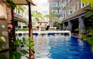 Kolam Renang 2 Ease Jomtien Pattaya Hotel