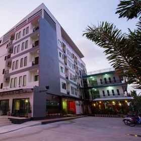 Smile Home Service Apartment 1, Hotel Big C Department Store