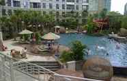 Swimming Pool 2 The Mansion at Dukuh Golf Kemayoran Apartment