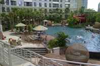 Swimming Pool The Mansion at Dukuh Golf Kemayoran Apartment