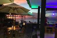 Bar, Cafe and Lounge Linda Beach Hotel Nusa Lembongan