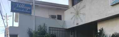 ภายนอกอาคาร 3 Village Townhouse